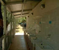 vieste servizi bagni campeggio - esterno